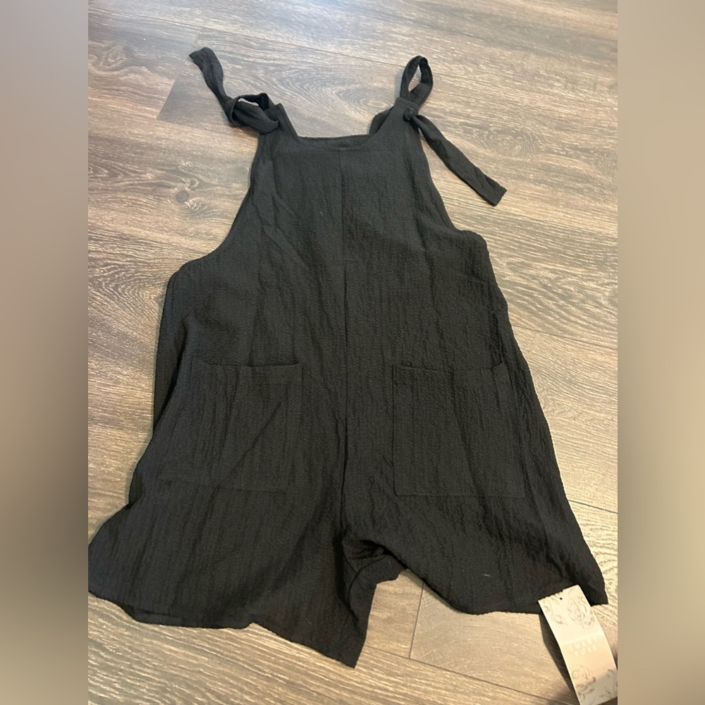 Black trendy jumpsuit